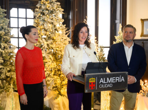 El Puerto de Almería abrirá el próximo 5 de diciembre la feria de Navidad