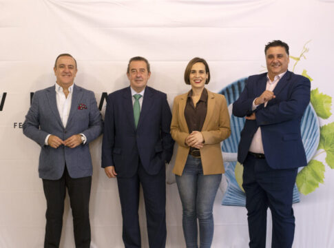 La III Feria del Vino y el Mar exhibe su potencial comercial, turístico y gastronómico en su presentación oficial en Andalucía