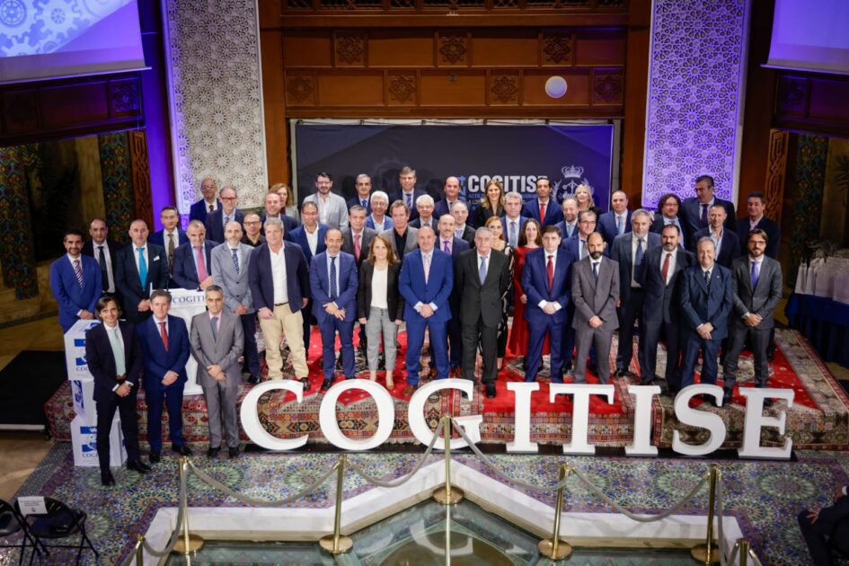 COGITISE reconoce la trayectoria profesional de una treintena de ingenieros sevillanos