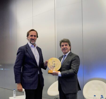 Airbus España recibe el premio Sevilla City One por su contribución excepcional a la proyección global de Sevilla y su metrópolis