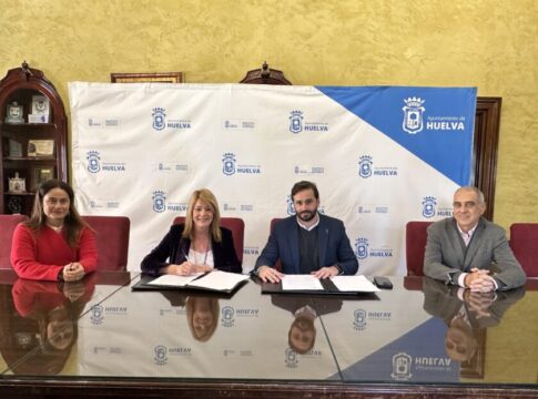 El Ayuntamiento de Huelva firma un convenio de colaboración con la Cámara de Comercio para la formación para el empleo
