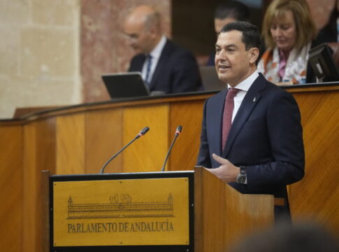 Moreno defiende la moderación de la ‘vía andaluza’ frente a la crispación que solo busca destruir