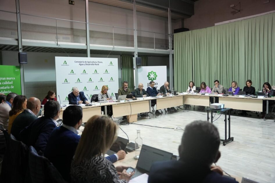 Fernández-Pacheco preside el Consejo de Dirección de la Consejería de Agricultura