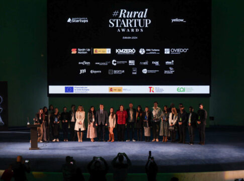 Una lonja online de cereales, tecnología para gestionar residuos ganaderos, y realidad aumentada aplicada al turismo, los proyectos ganadores de los Rural Startup Awards