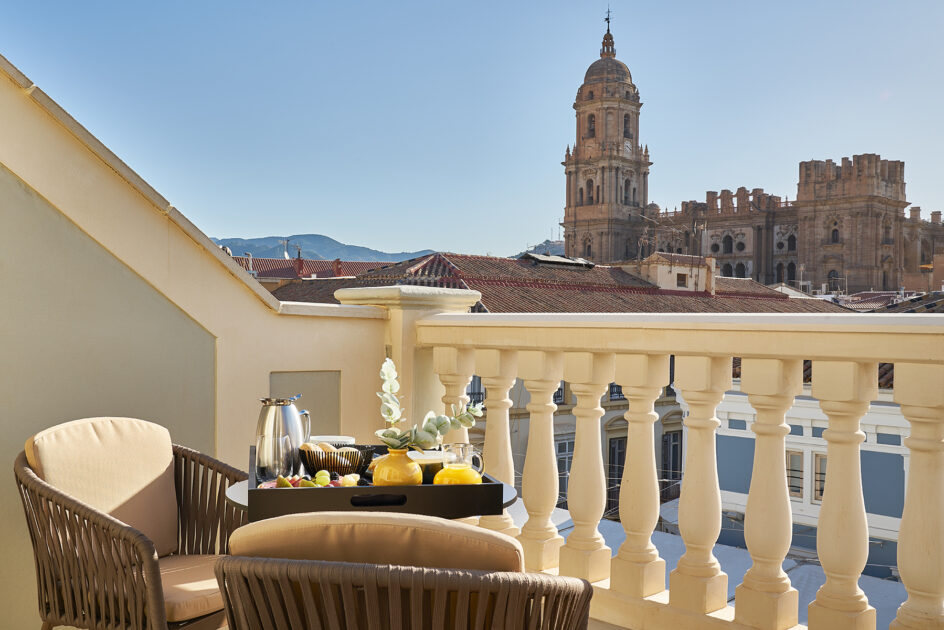 AEHCOS prevé una ocupación hotelera del 57,29% en la provincia de Málaga durante el puente festivo de la Constitución