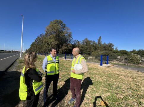 El Puerto de Huelva ultima la colocación de la infraestructura metálica que albergará la red de conducción de frío hasta el Hub Logístico de Frío