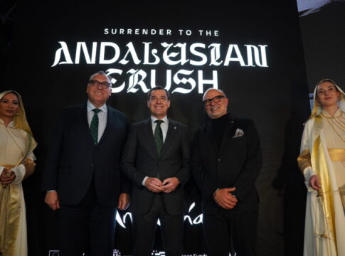 La campaña “Surrender to the Andalusian Crush’ llega a Fitur para conquistar a los viajeros de todo el mundo dispuestos a recorrer Andalucía