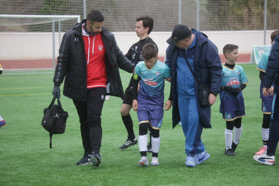 Copa COVAP y Psicólogos del Deporte recomiendan fortalecer el bienestar emocional para prevenir los problemas mentales que sufre el 26% de los jóvenes lesionados
