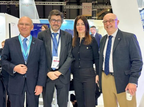 La APA destaca en FITUR la integración puerto-ciudad como palanca turística para Almería 