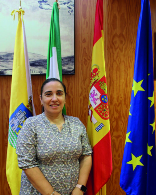 Coral Fernández (Castilblanco de los Arroyos): “Esperamos unas navidades prósperas para el comercio local”
