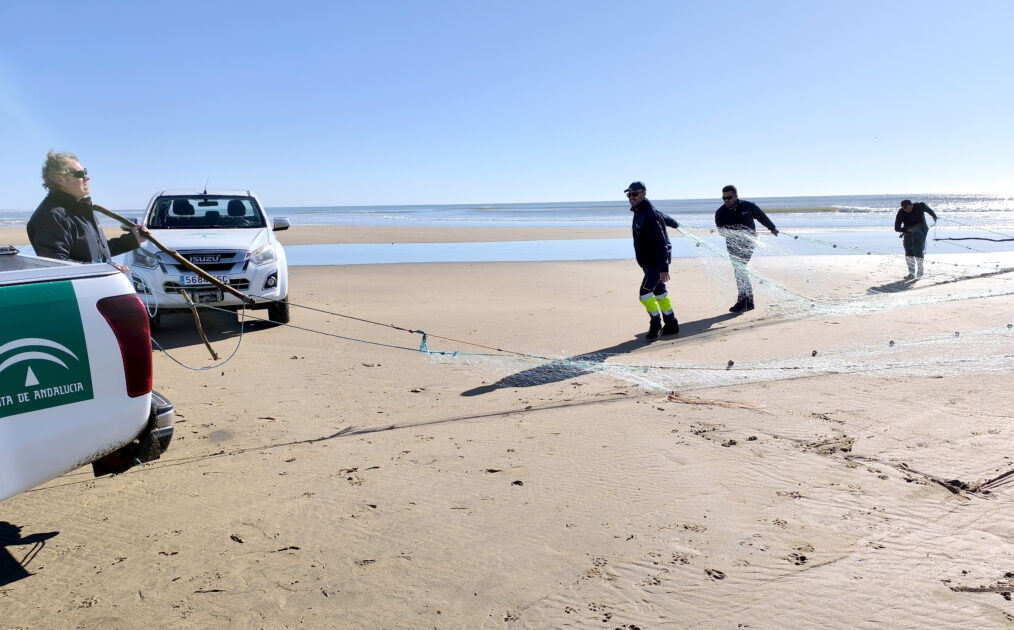 La Junta de Andalucía refuerza su compromiso contra la pesca ilegal en la provincia de Huelva