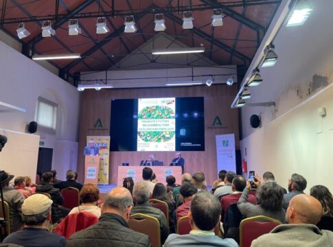 Andalucía lidera la agricultura ecológica en España con 1,5 millones de hectáreas y supera los objetivos europeos para 2030