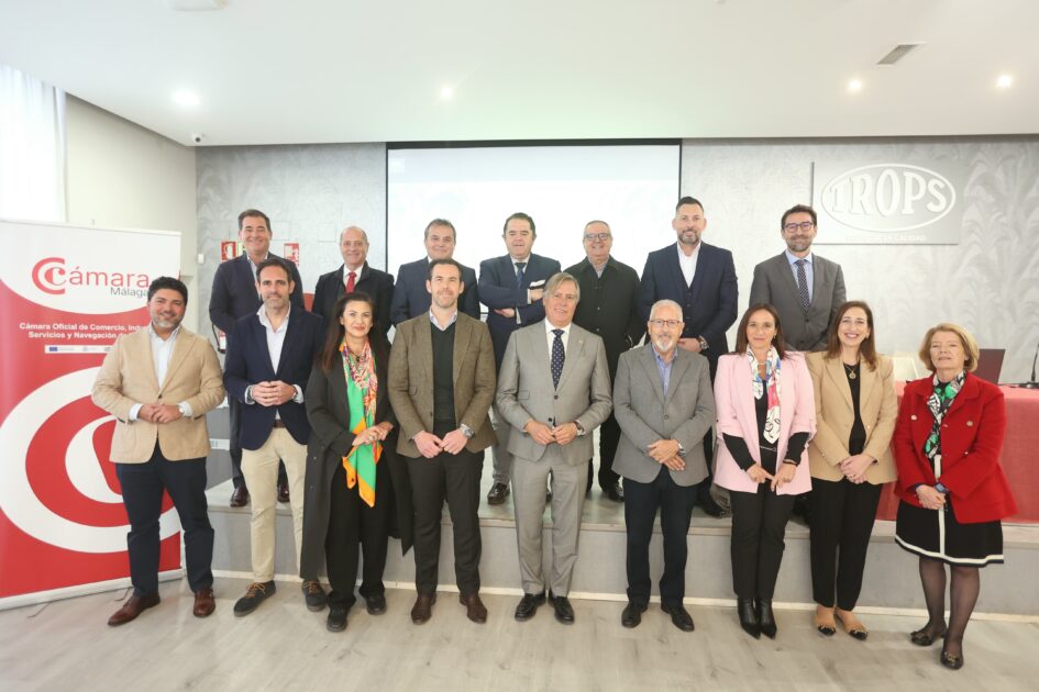 Reunión del Comité Ejecutivo de la Cámara de Comercio de Málaga con el alcalde de Vélez-Málaga y empresarios de la comarca