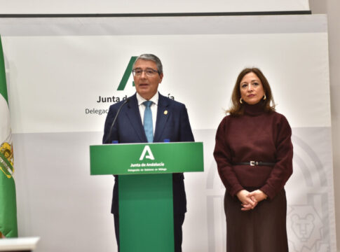 La Diputación y la Junta organizan conjuntamente el acto de las Banderas de Andalucía por el 28F