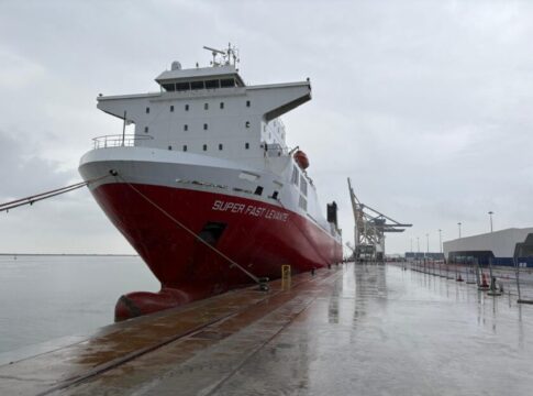 El Puerto de Huelva cuenta con la primera línea marítima regular de alta frecuencia con el Puerto de Tánger Med, pionera en la franja atlántica del Estrecho