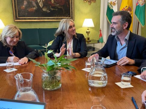 La Junta impulsará el uso de aguas regeneradas en Granada con la colaboración del ayuntamiento