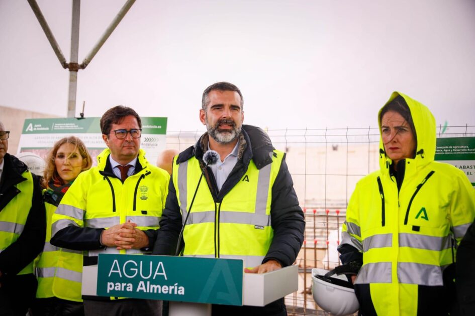 Avanzan “a buen ritmo” las obras que mejoran el abastecimiento urbano de El Ejido (Almería) con agua desalada