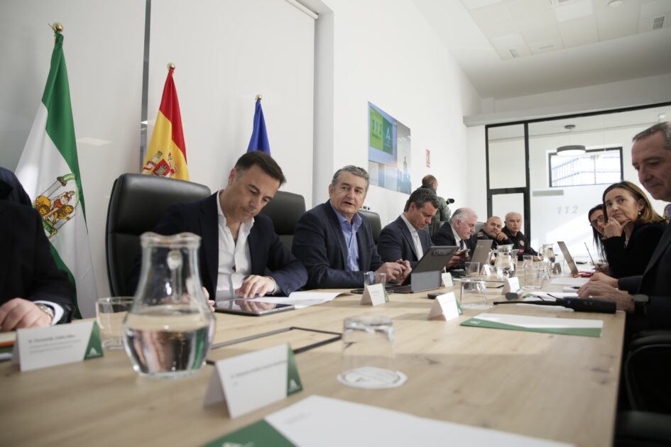 La Junta inicia los trabajos del nuevo decreto de organización y funcionamiento de los bomberos