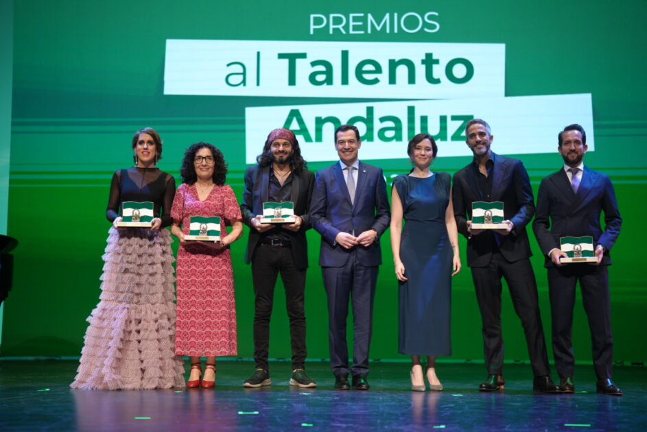 Moreno afirma que Andalucía no tiene límites: “Es una tierra extraordinaria de oportunidades y de firmes realidades”