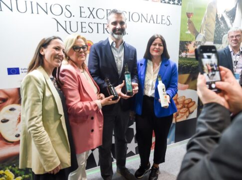 La Junta destina 37,8 millones de euros para impulsar la competitividad del sector del olivar