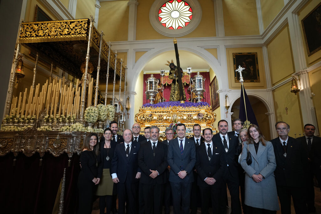 Moreno anima a disfrutar de la Semana Santa de Andalucía: “Tenemos motivos para sentirnos orgullosos y protegerla”