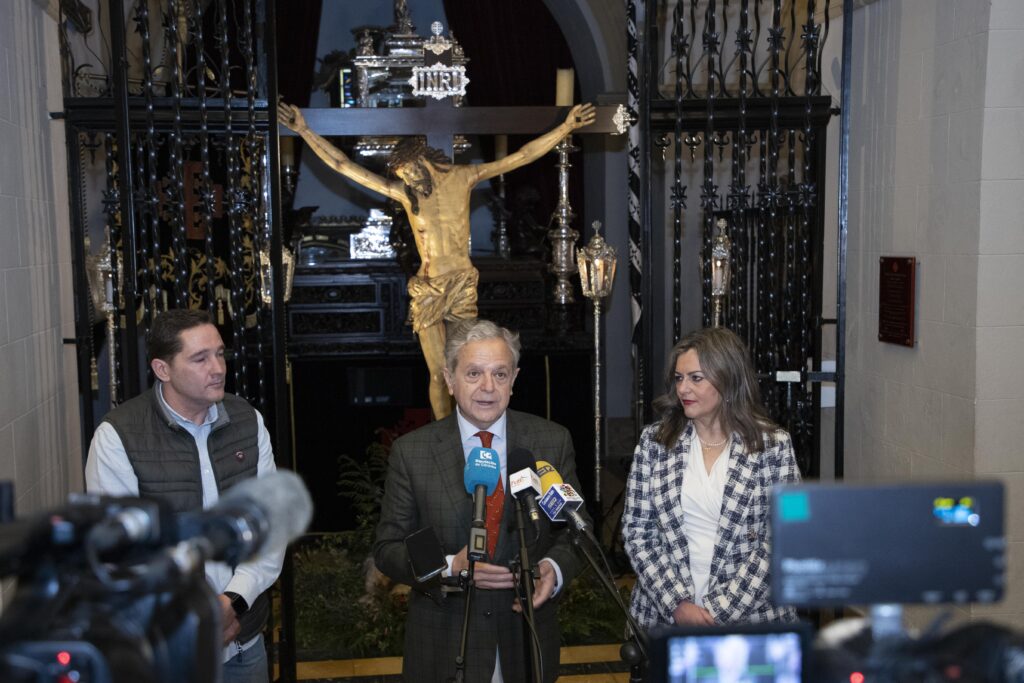La imagen de Santa María Magdalena de Baena recupera todo su esplendor tras una intervención que ha contado con el apoyo de la Diputación