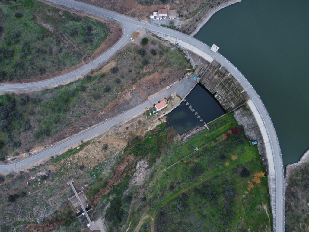La Junta lamenta que la CHG deniegue el permiso para las obras de conexión de La Colada “cuando no presentó alegaciones al proyecto”