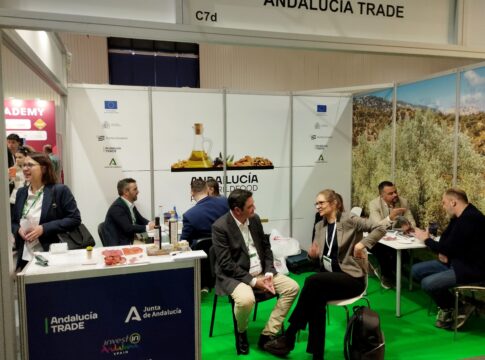 Andalucía TRADE impulsa la presencia del agro andaluz en Polonia ante la creciente demanda de frutos tropicales, cítricos y hortalizas frescas