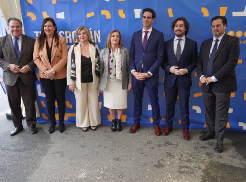 Transromán coloca la primera piedra de la ampliación de su centro logístico en La Palma del Condado