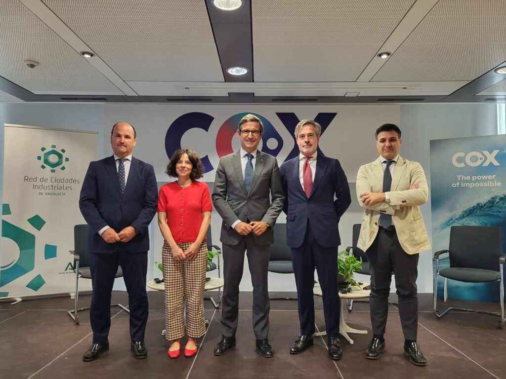 La Junta lanzará un programa para fomentar la producción de combustible sostenible de aviación