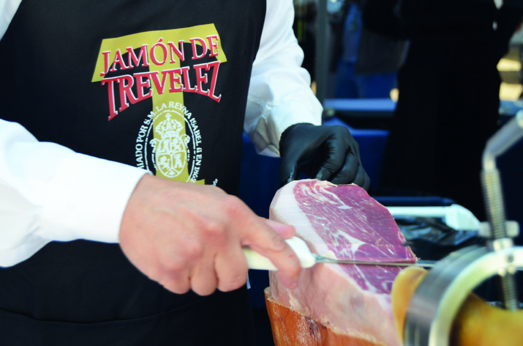 Pilar Álvarez: “El Jamón de Trevélez es una figura de calidad en España”