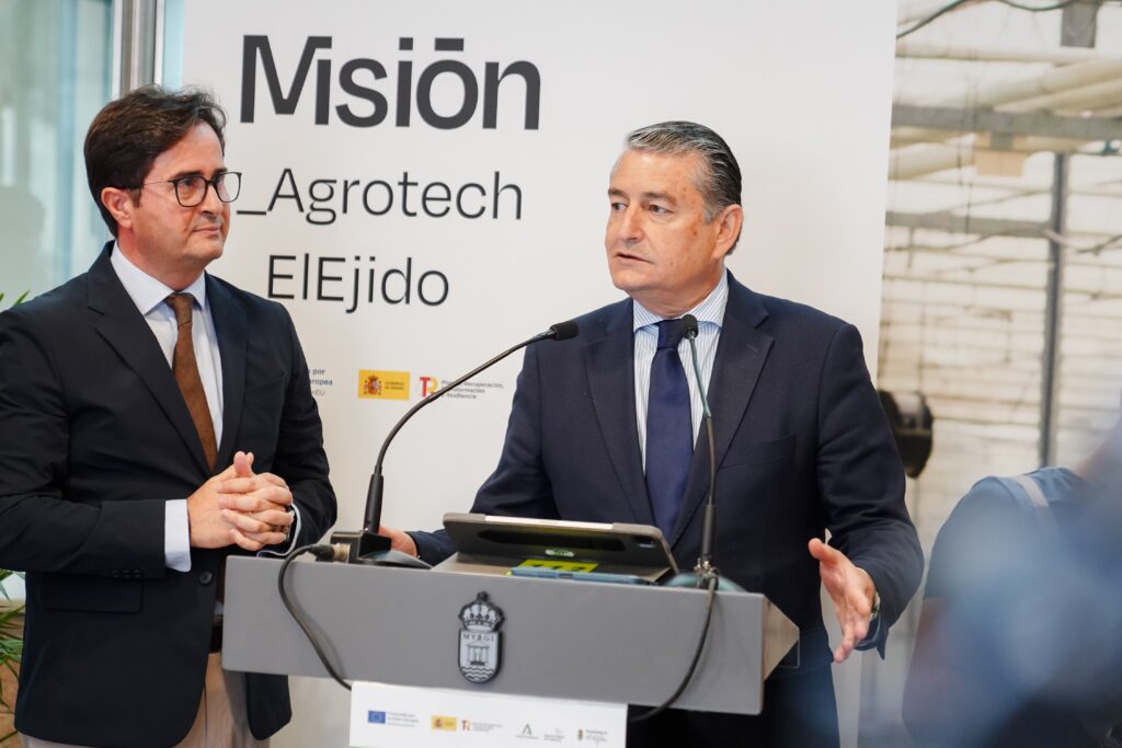 La Junta abre un centro de emprendimiento digital centrado en la agricultura tecnológica en El Ejido