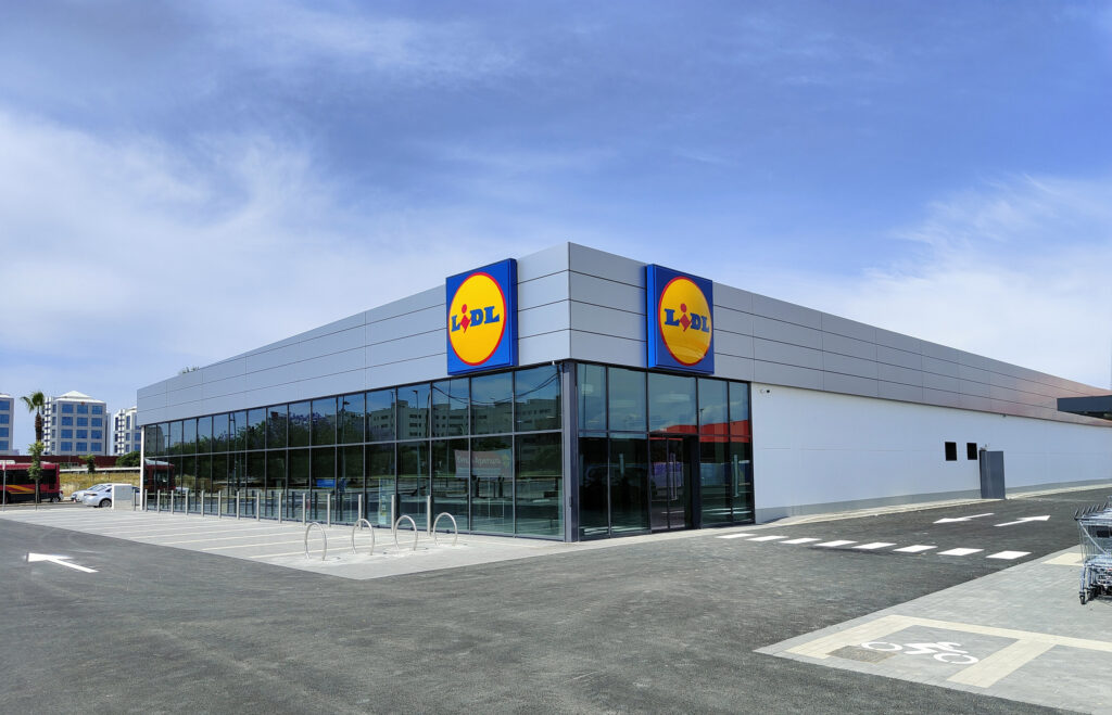 Lidl amplía su presencia en Sevilla con la apertura de su undécima tienda en la capital tras invertir 4,5 M€ y crear 20 empleos