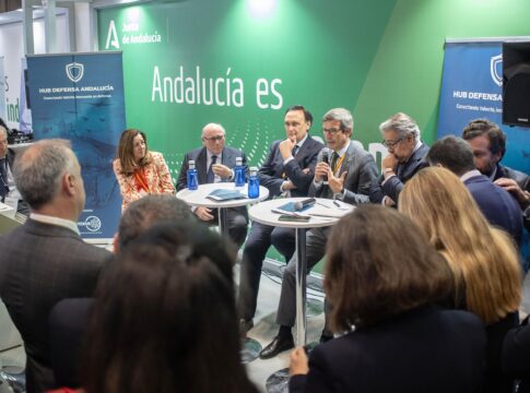 La Junta lanza un programa para impulsar actividad industrial en cuatro áreas de aplicación civil y militar