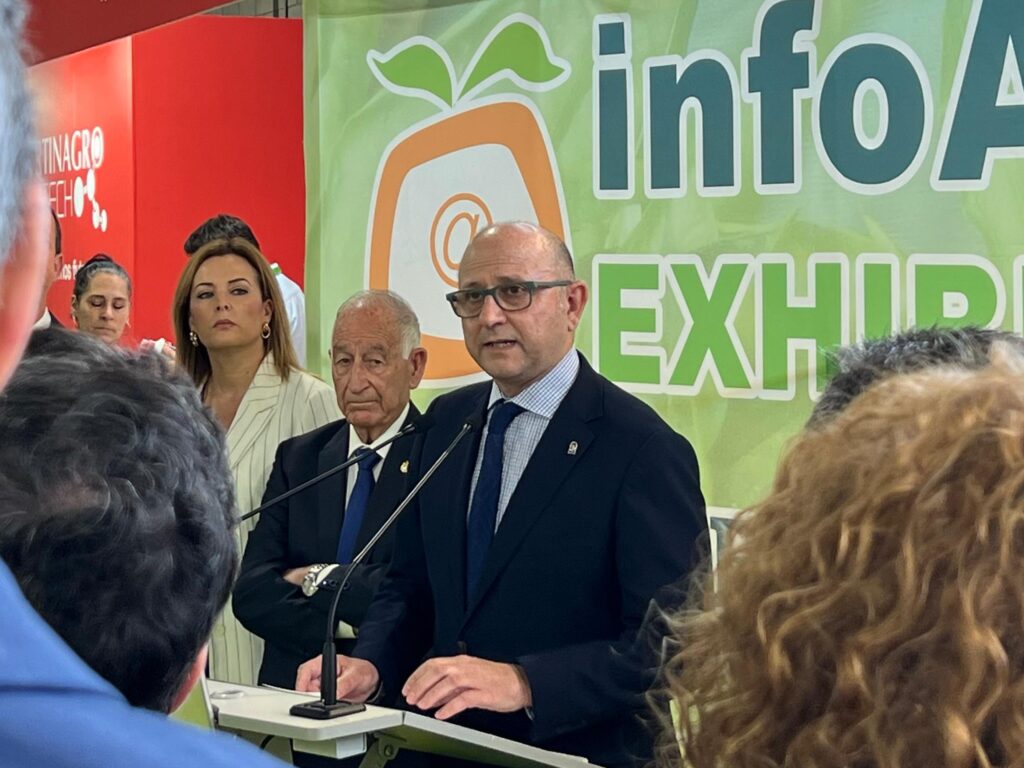 La Junta destaca el liderazgo internacional del modelo agrícola almeriense en Infoagro Exhibition