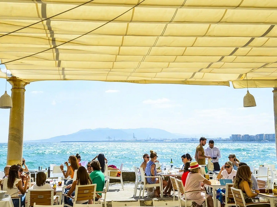 El empleo turístico en la Costa del Sol impulsa la economía provincial en el primer trimestre de 2025