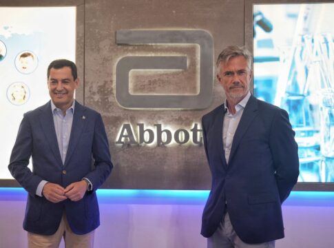 Moreno destaca la posición de Andalucía en investigación biotecnológica con su tejido industrial farmacéutico y centros de primer nivel