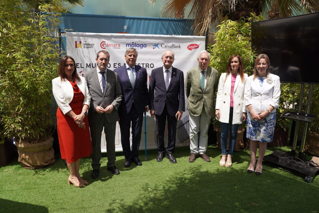 La Cámara de Comercio de Málaga continúa su ciclo de conferencias "Mapeando el mundo" con un almuerzo-coloquio con el eurodiputado y ex Ministro de Asuntos Exteriores, José Manuel García-Margallo