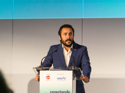 AJE Andalucía y el IMDEEC inauguran en Córdoba el I Congreso ‘Conectando Generaciones’ sobre relevo generacional en la empresa