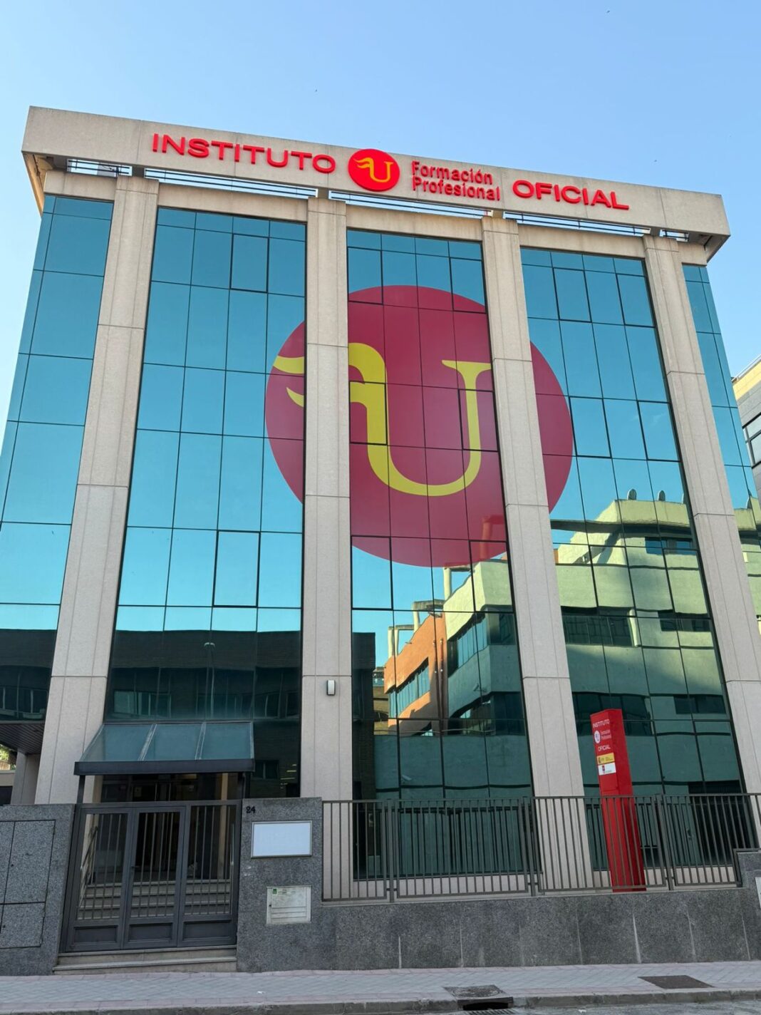 El grupo FU incorpora a sus activos un Instituto Oficial de Formación Profesional en Madrid y se hace con la titularidad del Instituto CEO en Mérida