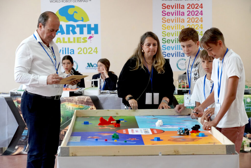 La Diputación de Sevilla impulsa la segunda edición del campeonato provincial de robótica WRO con un 60 % más de participación