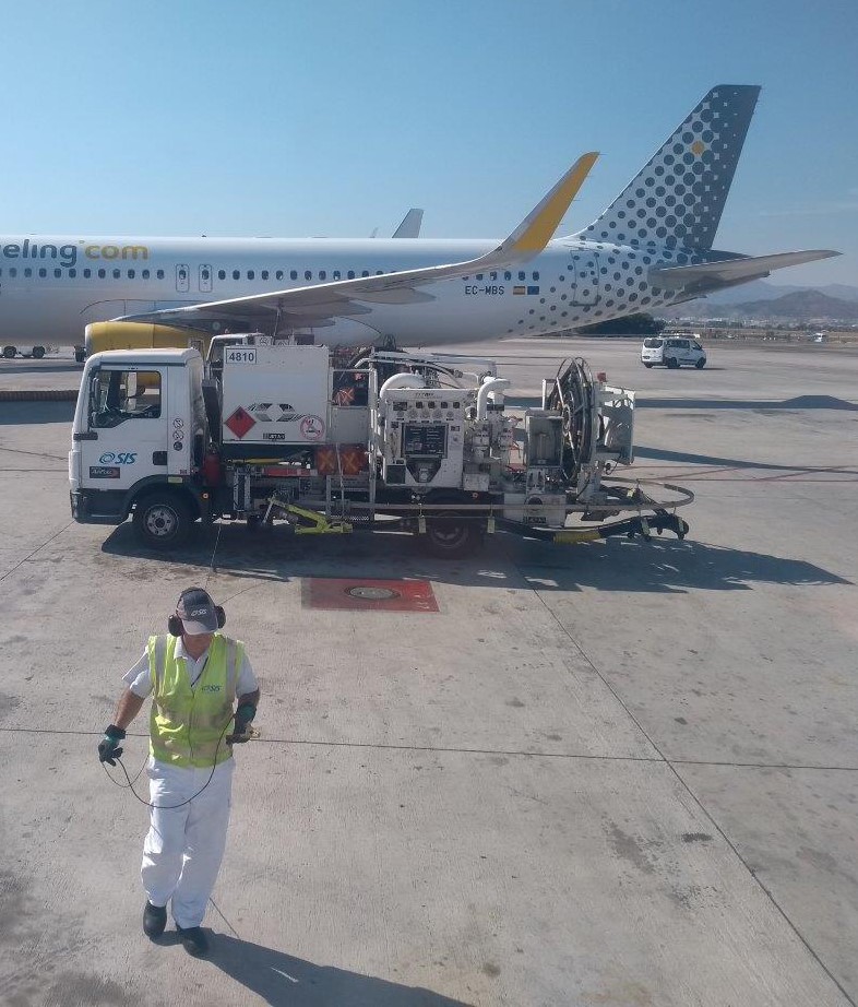 Montrel acompaña a Moeve en la descarbonización del transporte aéreo