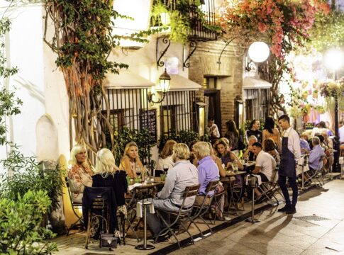 La Costa del Sol registra su cifra más alta de empleo turístico y consolida una tendencia histórica de crecimiento