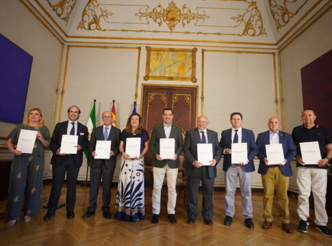 Moreno destaca el acuerdo con la enseñanza concertada para mejorar las condiciones de los docentes y potenciar la calidad de la oferta educativa