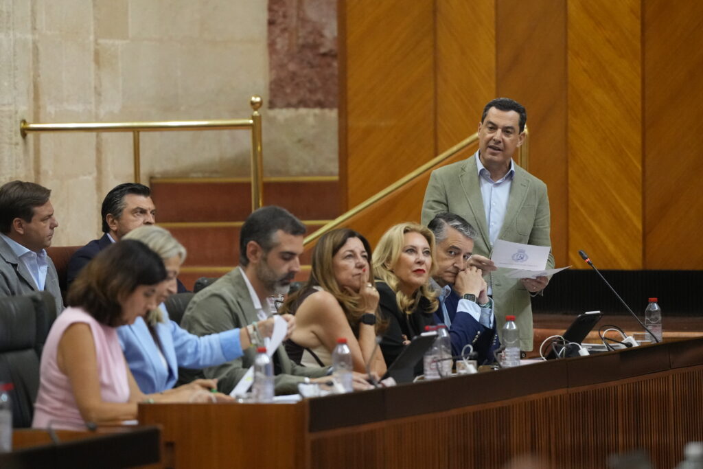 Moreno afirma que Andalucía nunca cederá ante quienes quieren romper los principios fundamentales de la solidaridad interterritorial y la igualdad
