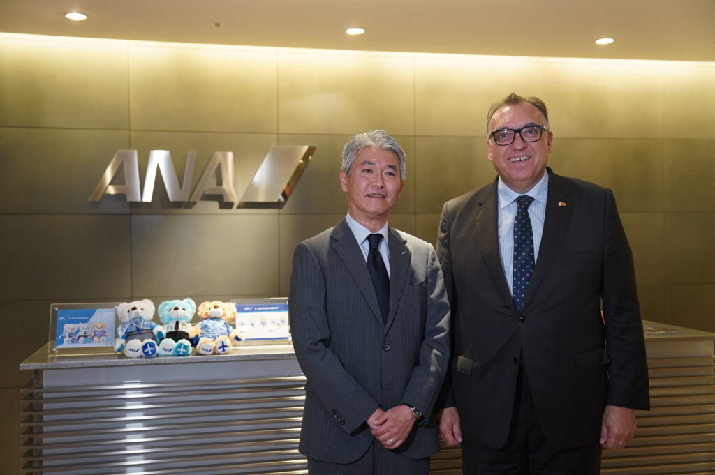 La Junta y All Nippon Airways impulsan un grupo de trabajo para la creación de rutas directas entre Japón y Andalucía
