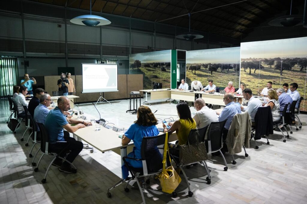 Andalucía exige al Gobierno de España que “haga todo lo que esté en su mano” para bloquear la nueva PAC