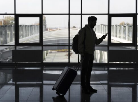 Más del 70% de los trabajadores considera la conexión clave para la productividad en viajes de negocios
