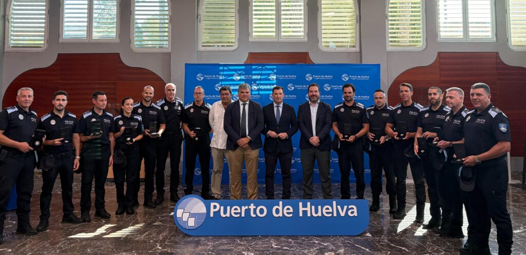 El Puerto de Huelva incorpora 13 efectivos de la Policía Portuaria para reforzar la vigilancia, la seguridad y la capacidad operativa en sus instalaciones