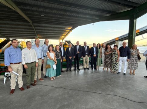 La Diputación de Córdoba resalta el valor de las cooperativas como motor de desarrollo y de trabajo colectivo para afrontar los desafíos del campo